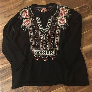 Johnny Was 2x Black Floral Embroidered Top